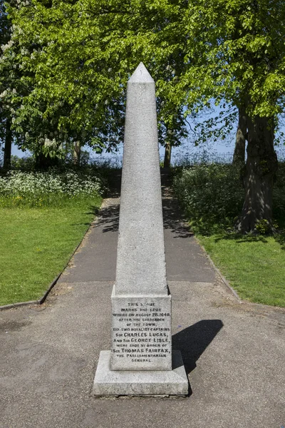 Obélisque Colchester Castle Park Dans Essex Marquant Endroit Deux Capitaines — Photo