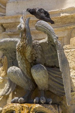 Valletta 'daki St. Georges Meydanı' nda Çeşme