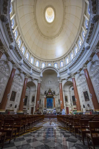 A Basílica de Nossa Senhora do Monte Carmelo em Valletta — Fotografia de Stock