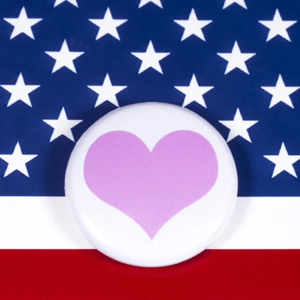 Pembe Kalp Sembolü ve Usa Bayrağı — Stok fotoğraf