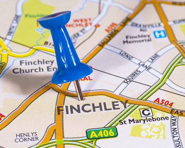 Finchley auf einer Landkarte in Großbritannien — Stockfoto