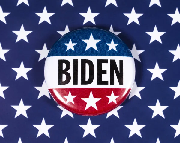 Значок кампанії Джо Байдена і прапор Уси — стокове фото
