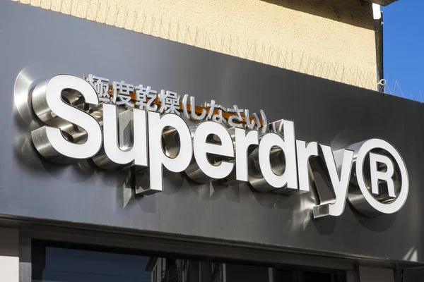 Bonn Germany February 17Th 2020 Superdry Logo Entrance One Retail — Stockfoto