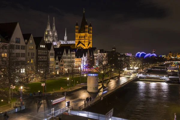 Colônia Alemanha Fevereiro 2020 Vista Noturna Rio Reno Com Igreja — Fotografia de Stock