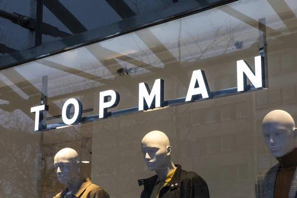 Dusseldorf Germania Febbraio 2020 Logo Topman Sopra Ingresso Uno Dei — Foto Stock