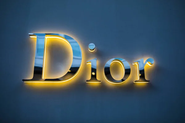 Düsseldorf Alemania Febrero 2020 Logotipo Christian Dior Sobre Entrada Una — Foto de Stock