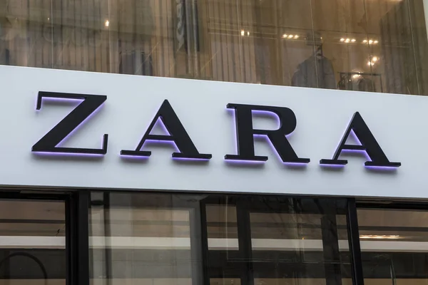 Køln Tyskland Februar 2020 Zara Logoen Inngangen Til Sine Butikker – stockfoto