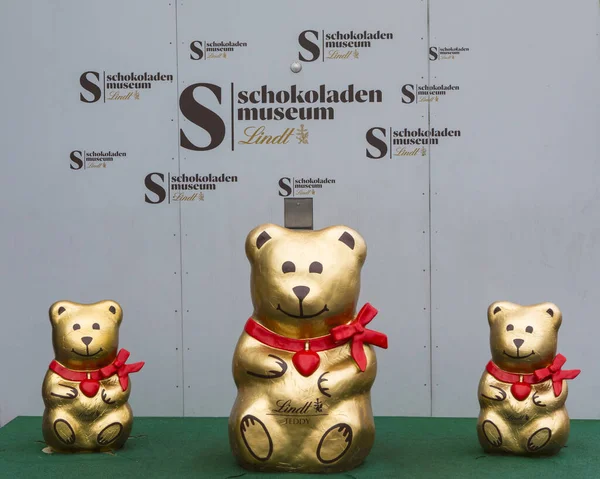 Colônia Alemanha Fevereiro 2020 Lindt Carrega Esculturas Entrada Museu Schokoladen — Fotografia de Stock