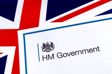 Londra, İngiltere - 20 Nisan 2020: HM Hükümeti İngiltere bayrak geçmişine sahip.