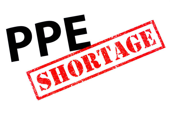 Заголовок средства индивидуальной защиты - сокращенно PPE - с красной резиновой печатью SHORTAGE
.