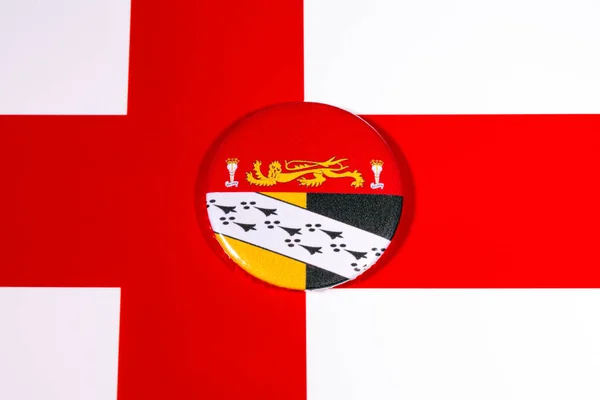 Distintivo Retratando Bandeira Condado Inglês Norfolk Retratado Sobre Bandeira Inglaterra — Fotografia de Stock