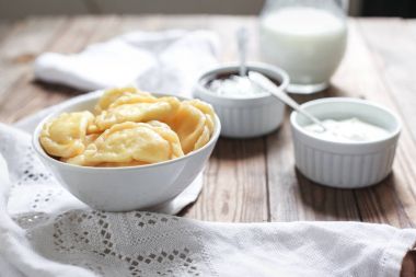 Evde öğle veya akşam yemeği için lezzetli köfte