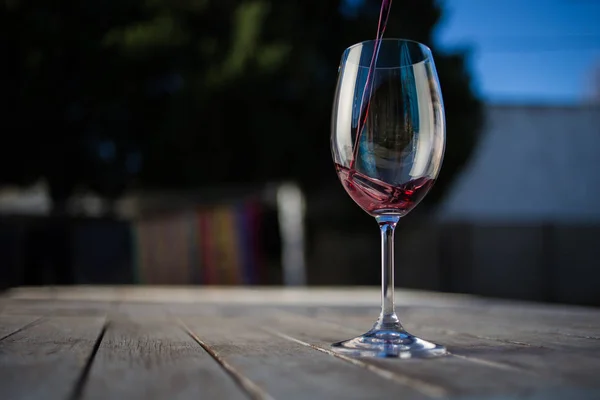 Ποτήρι κόκκινο κρασί — Φωτογραφία Αρχείου