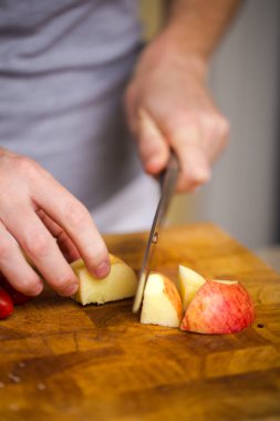 Bir kavanoz içinde sağlıklı taze salata