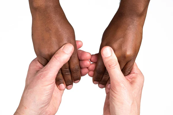 Close-up beeld van een wit / Kaukasisch mannetje houden een zwarte / afri — Stockfoto