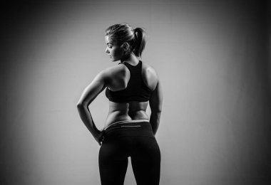 Güzel kadın fitness modeli 