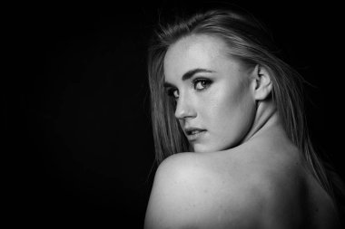 kırmızı kafa modeli seksi arıyorsunuz 