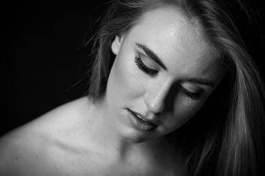 kırmızı kafa modeli seksi arıyorsunuz 