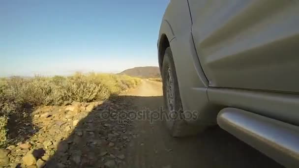 4 x 4 egy földúton a Karoo-ban vezetés — Stock videók