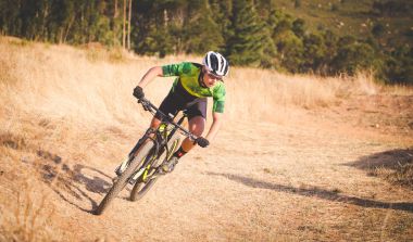 yokuş aşağı hızlandırmak Mountainbiker 