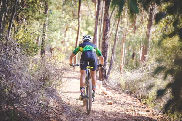 VTT excès de vitesse descente — Photo