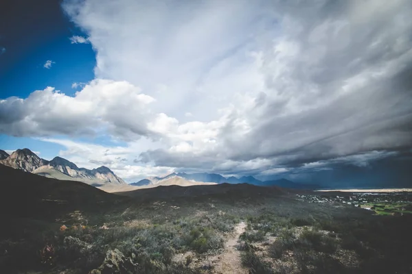 壮大な嵐雲と雷嵐 — ストック写真