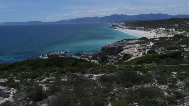 Vista aérea sobre Gansbaai — Vídeos de Stock