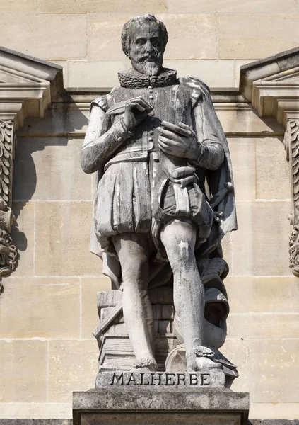 Staty Francois Malherbe Jean Jules Allasseur Fasaden Louvren Norra Sidan — Stockfoto