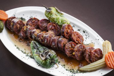Barbekü Izgara chourico chorizo baharatlı saus Portekizce İspanyolca Kızartma