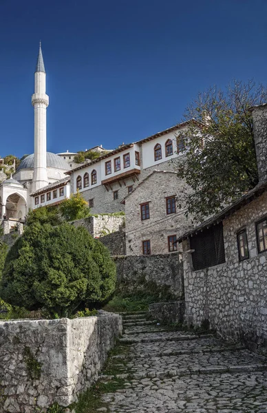 Pocitelj villaggio tradizionali vecchi edifici di architettura in Bosni — Foto Stock