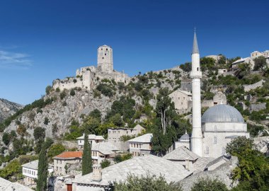 Pocitelj'i Köyü geleneksel eski mimari binalarda Bosni