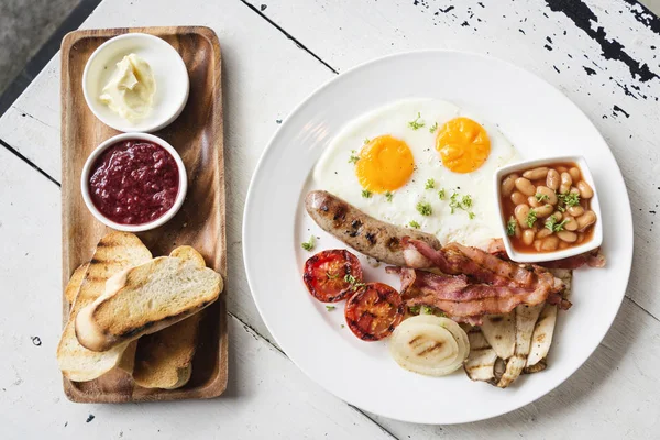 Tradizionale famoso inglese completo britannico classico pasto per la colazione s — Foto Stock