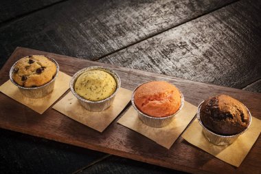 rahat coffeeshop iç karışık taze pişmiş kek