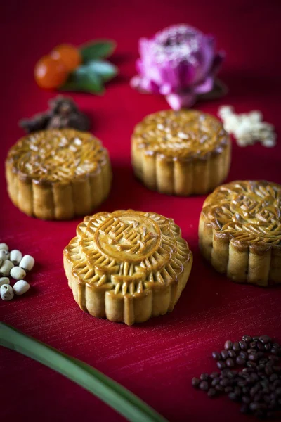 Geleneksel Çin şenlikli mooncake pasta tatlı — Stok fotoğraf