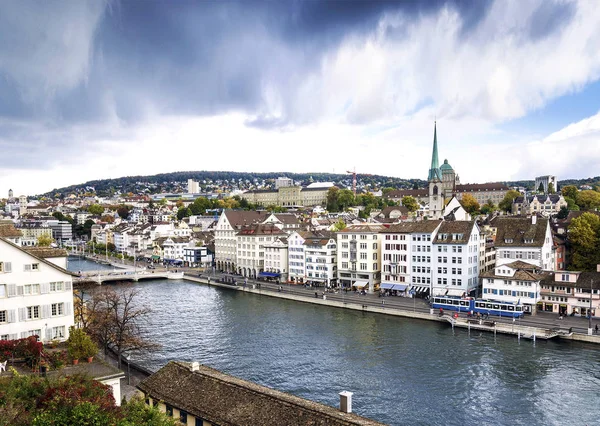 Centrala Zürich Altstadt historiska landmärke gamla stan — Stockfoto