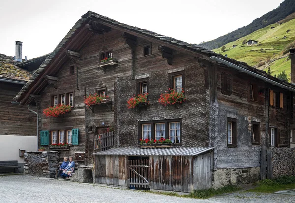 Traditional swiss alps houses in vals village alpine switzerland — Stock Photo, Image