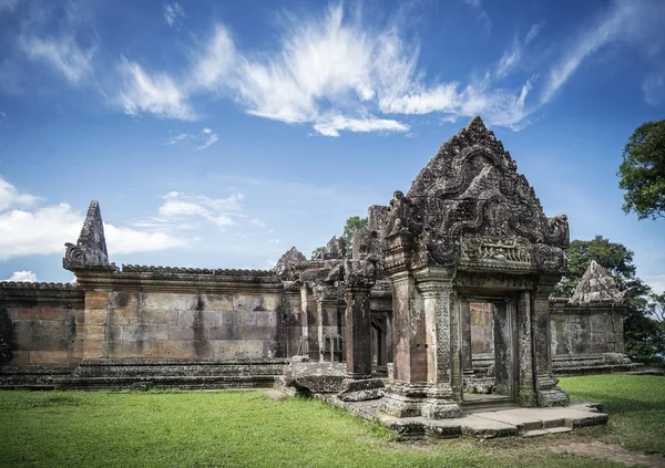 プレアヴィヒア古代クメール寺院遺跡カンボジアのランドマーク — ストック写真