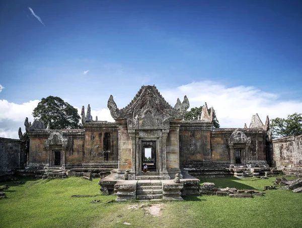 Preah vihear famous ancient temple ruins landmark in cambodia — Stock Photo, Image