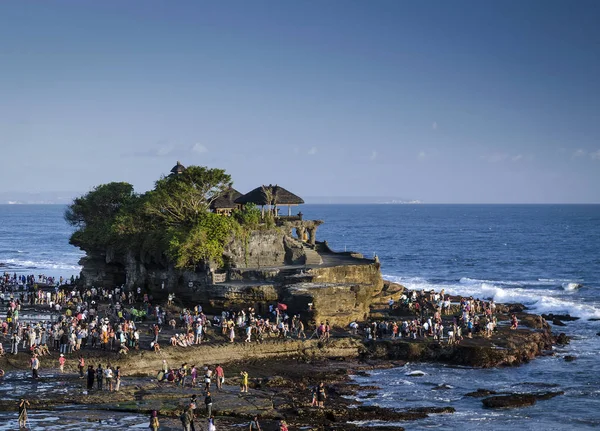 Pura tanah çok tapınak landmark bali Adası sahil Endonezya — Stok fotoğraf