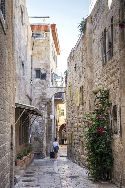 Old town cobbled street in ancient jerusalem city israel — Stock Photo, Image