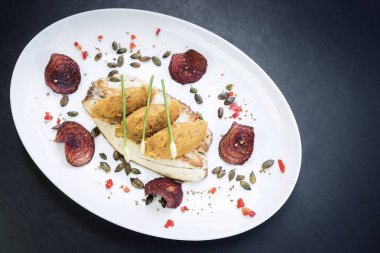 gurme balık fileto nohut köri püresi yemek ile