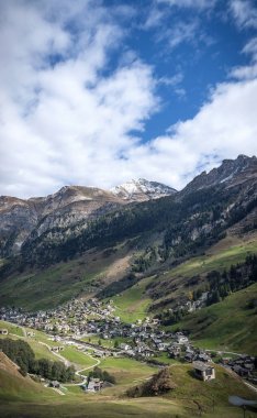 vals Köyü Alp Vadisi manzara Merkezi alps İsviçre