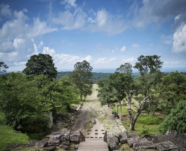 Liggande vy från preah vihear berg i norra Kambodja — Stockfoto