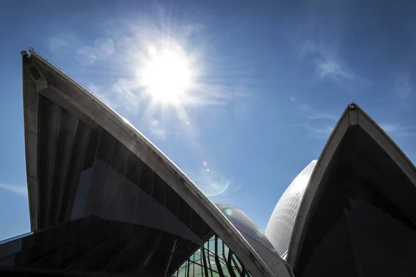 Buiten het platform detail van sydney opera house landmark in een — Stockfoto