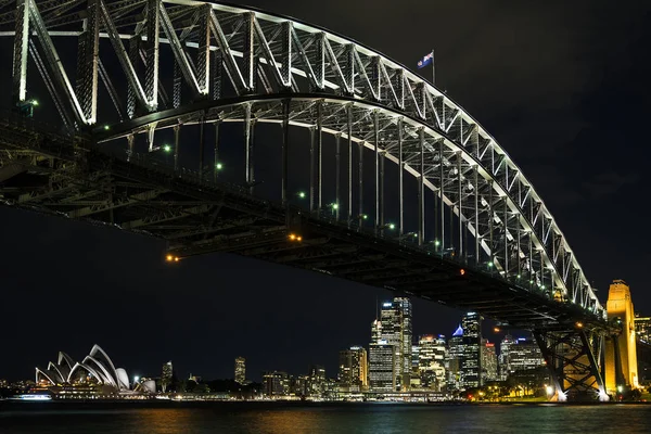 View of sydney city harbour in australia at night — Stock Photo, Image