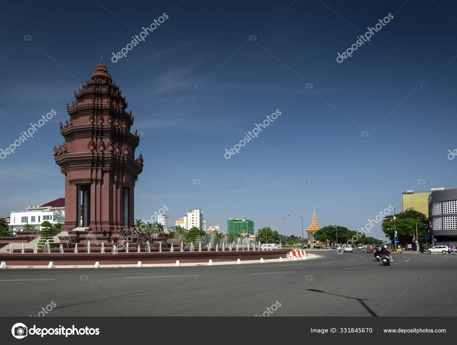 市中心区的独立纪念碑（英文） —— 库存社论照片© jackmalipan #331845670