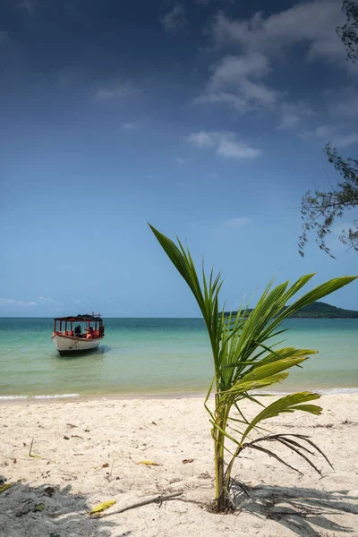 Tourist Boat Long Beach Koh Kiev Paradise Island Sihanoukville Cambodia — Stock Photo, Image