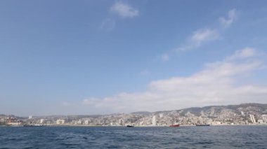 Okyanusta tekneden geniş çekim Pov