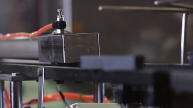 Fast food konteyner makine