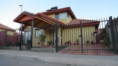 kentsel orta sınıf housefront